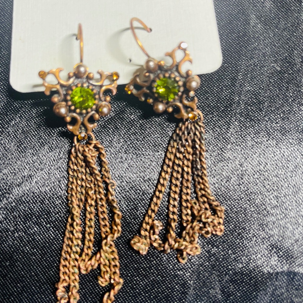 Green stone and bronze earrings